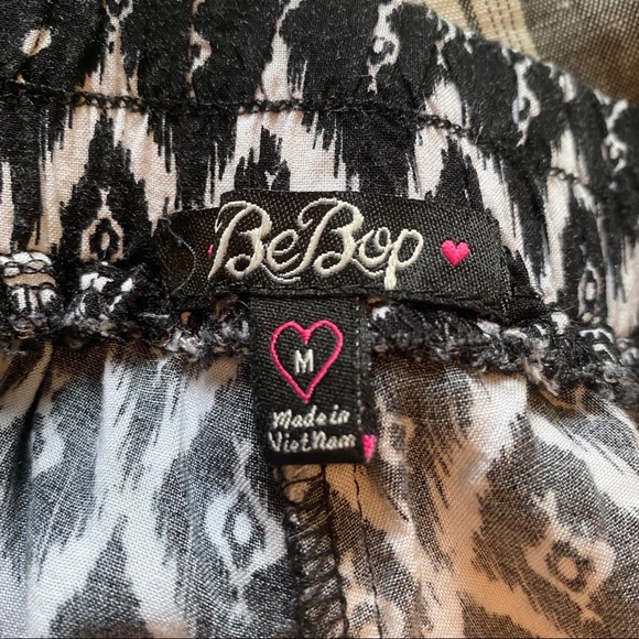 Patterned shorts - Picture 5 of 5